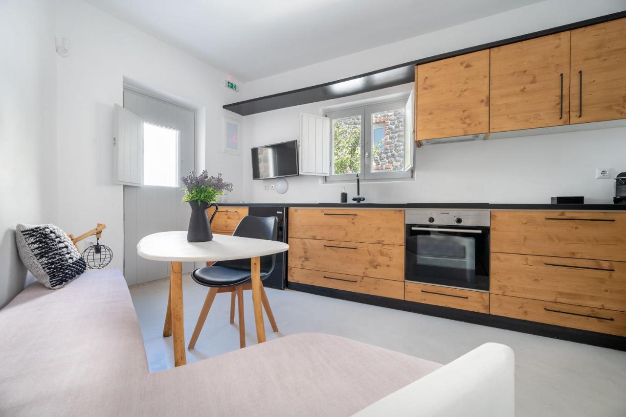 Fertimo Suites Éxo Goniá Buitenkant foto